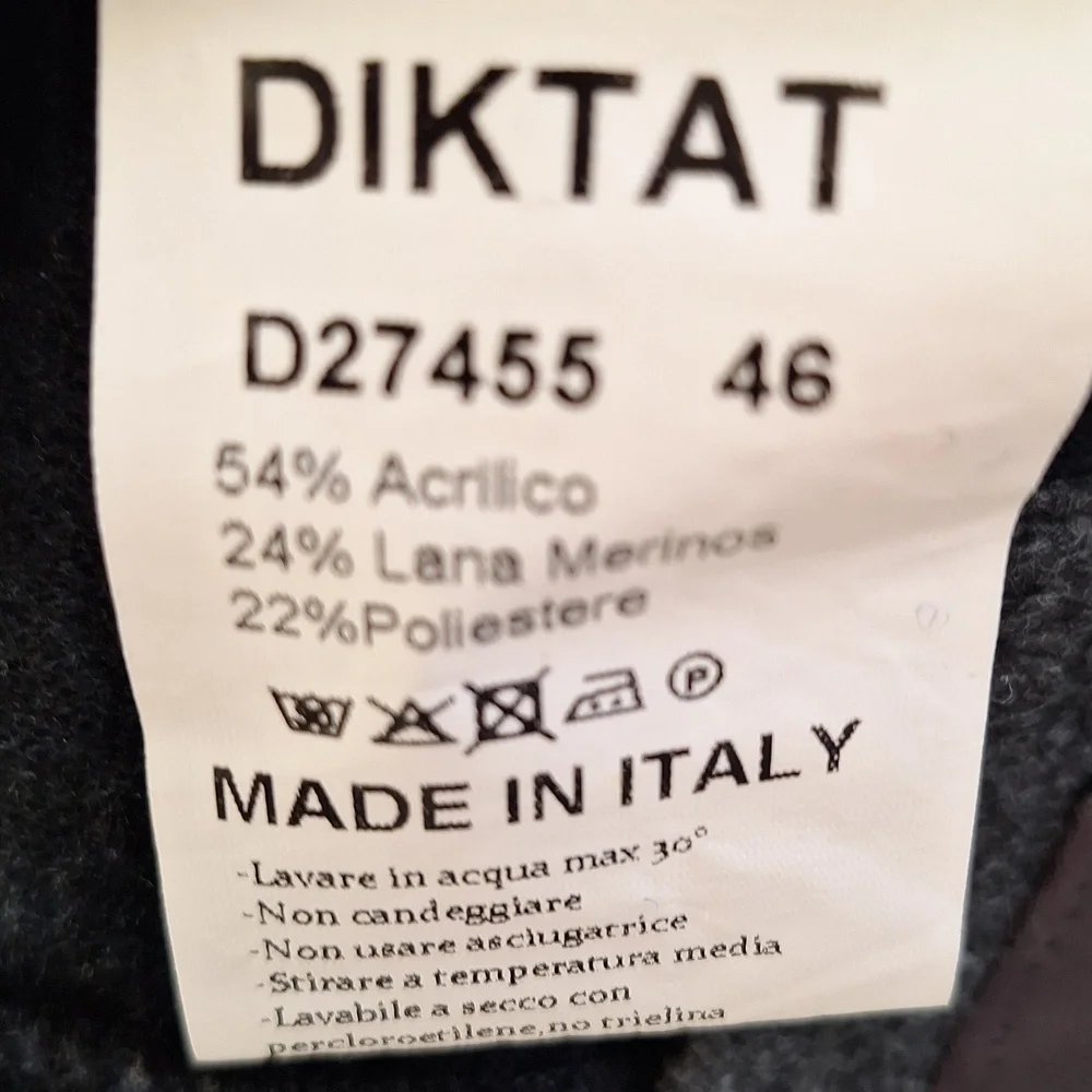 Elegant DIKTAT Made In ITALY Dark BLUE Blazer for Men, SIZE 46
